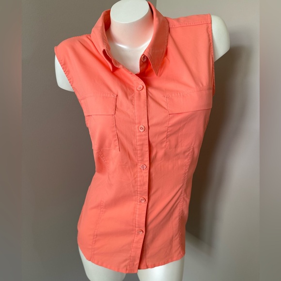 Reel Legends Tops - Reel Legends Shirt Womens medium
Coral Saltwater Vented Button Front Sleeveless